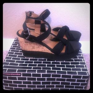 Women’s shoes